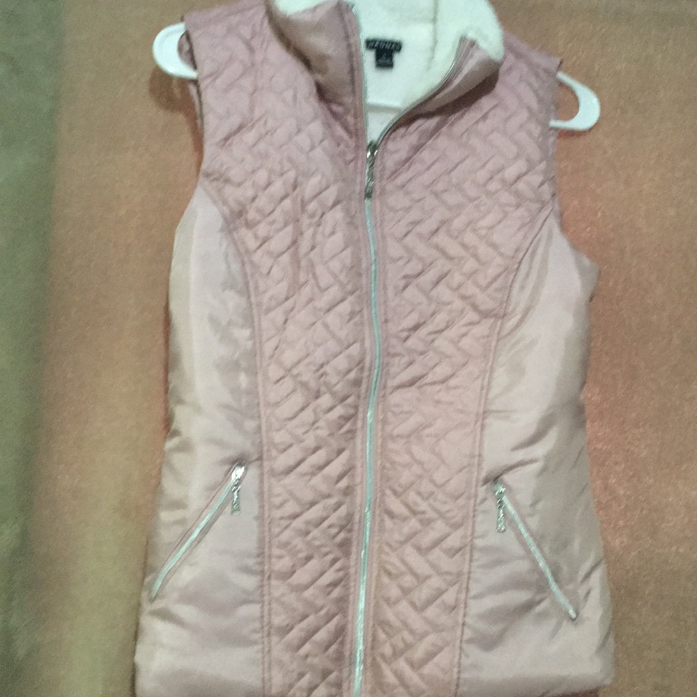 Pink-mauve fuzzy lined vest